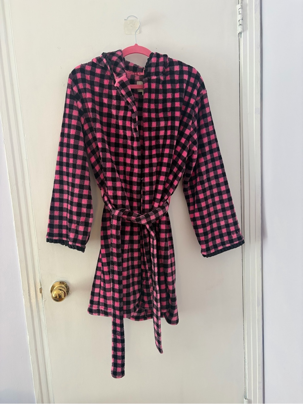 La SENZA Pink & Black Plaid Plush Robe